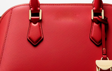 Як відрізнити оригінальну сумку Pinko від підробки: корисні поради та рекомендації